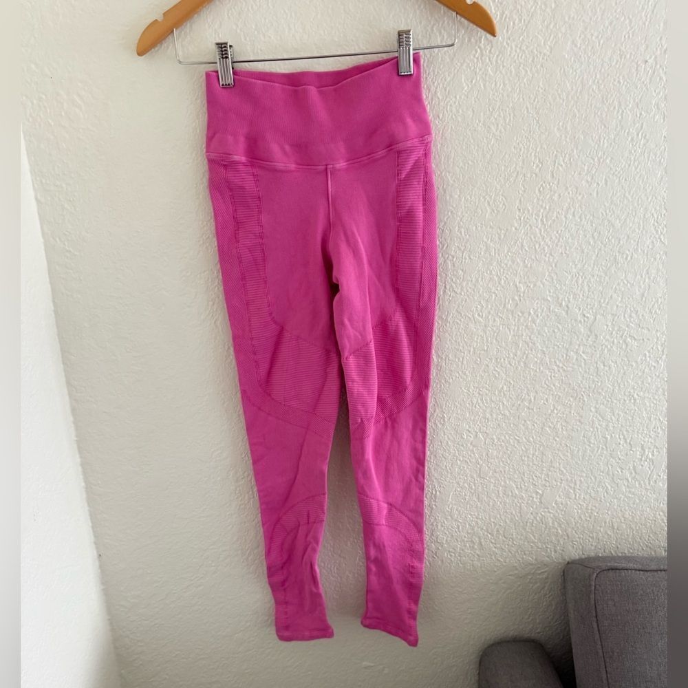 NUX Soulcucle Pink Leggings